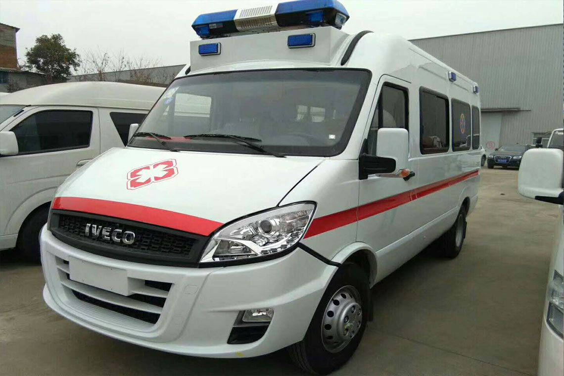 依维柯救护车