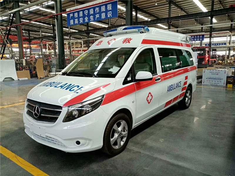 奔驰威霆救护车