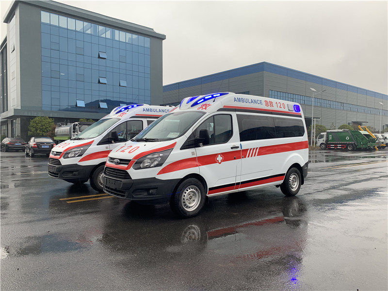 福特V362中轴中顶奥特曼警灯救护车