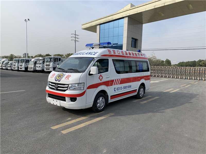 福田风景G7长轴高顶救护车